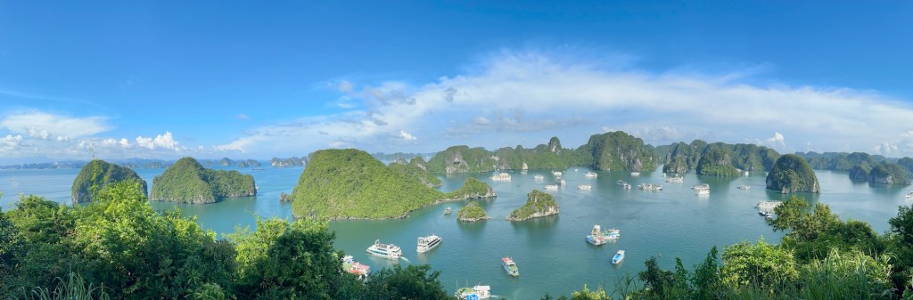 Ha Long Bay; Foodie Tour