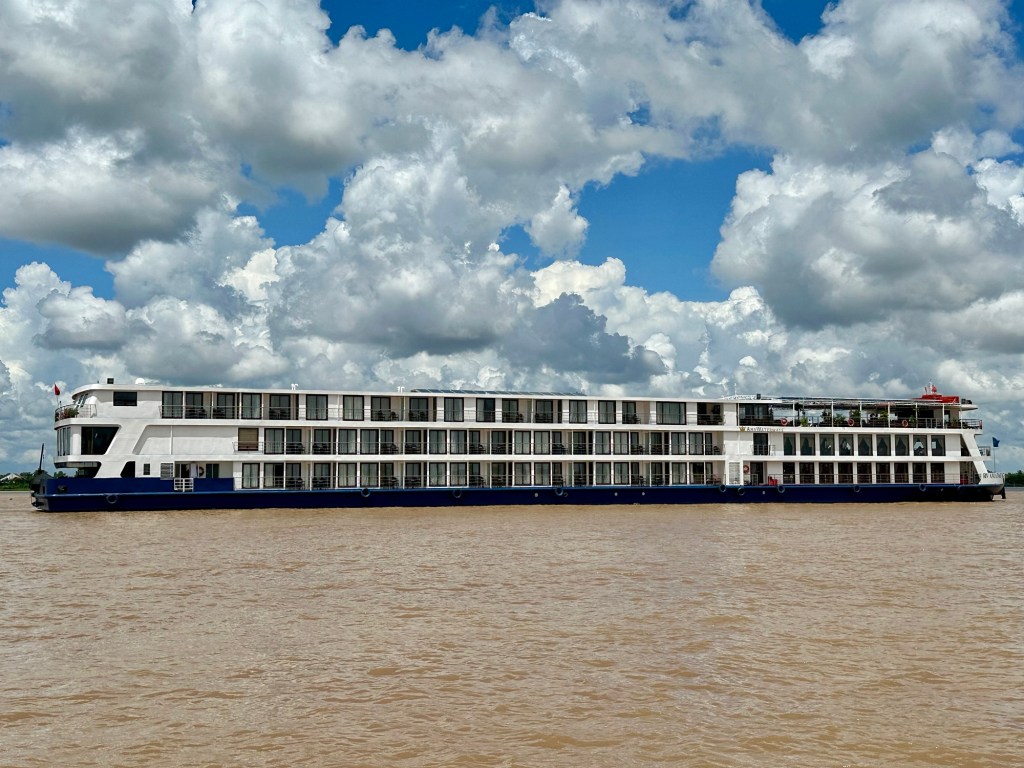 Transitioning Land to&nbsp;River